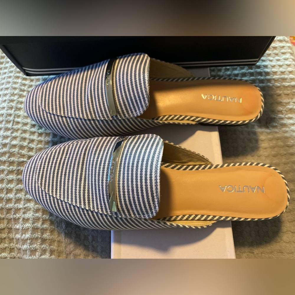 Gently worn Nautica Labella mule slides. Blue and white striped chic pointy toe